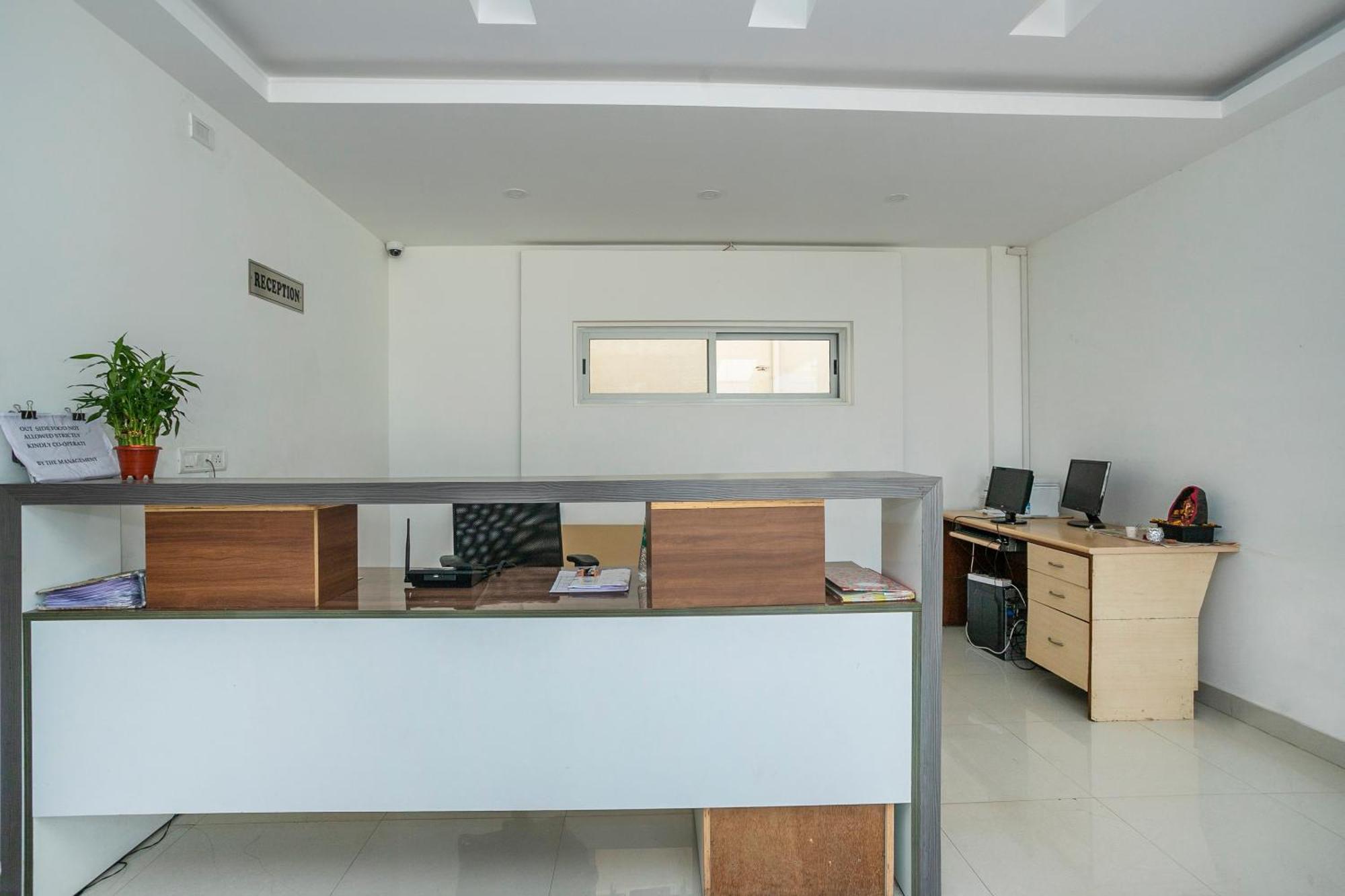 Collection O Cosmopolitan Hotel Devanahalli Exterior photo